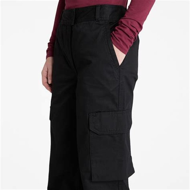 Buy Cargo Noir at the lowest price